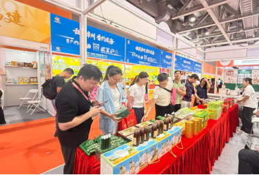 广东省食品行业协会携凉茶非遗企业亮相2026 SIAL西雅国际食品展